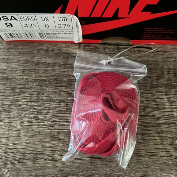 Air Jordan Retro 1 High OG Gym Red - Size M 9 - NWT - Picture 10 of 12